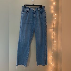 Zara Size 8 Straight Leg Light Wash Jeans